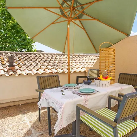 Pompidou - Welkeys Apartmán